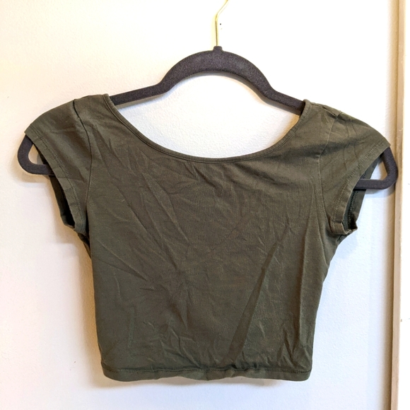 American Eagle Outfitters open back crop top bundle - Picture 3 of 4